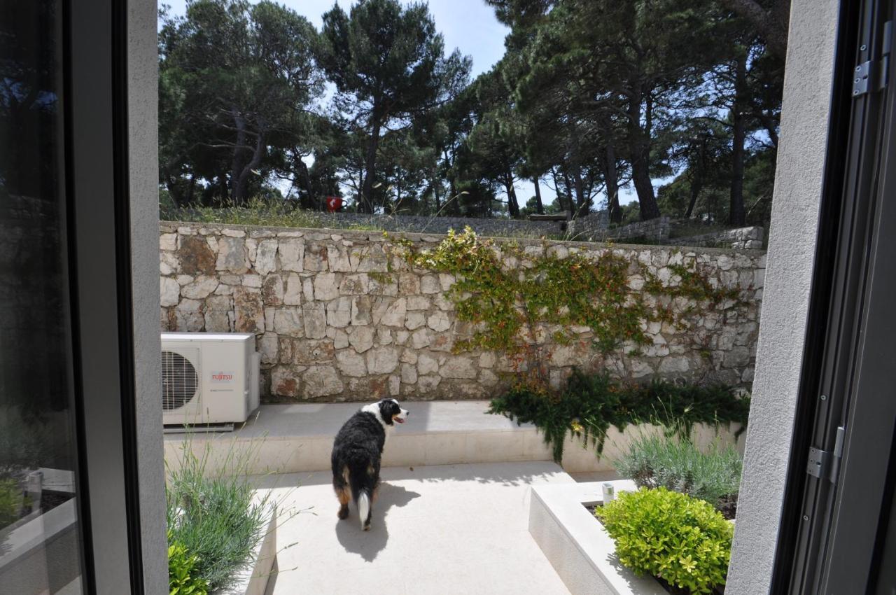 Design Apartments 3&4 Mali Losinj Exterior photo